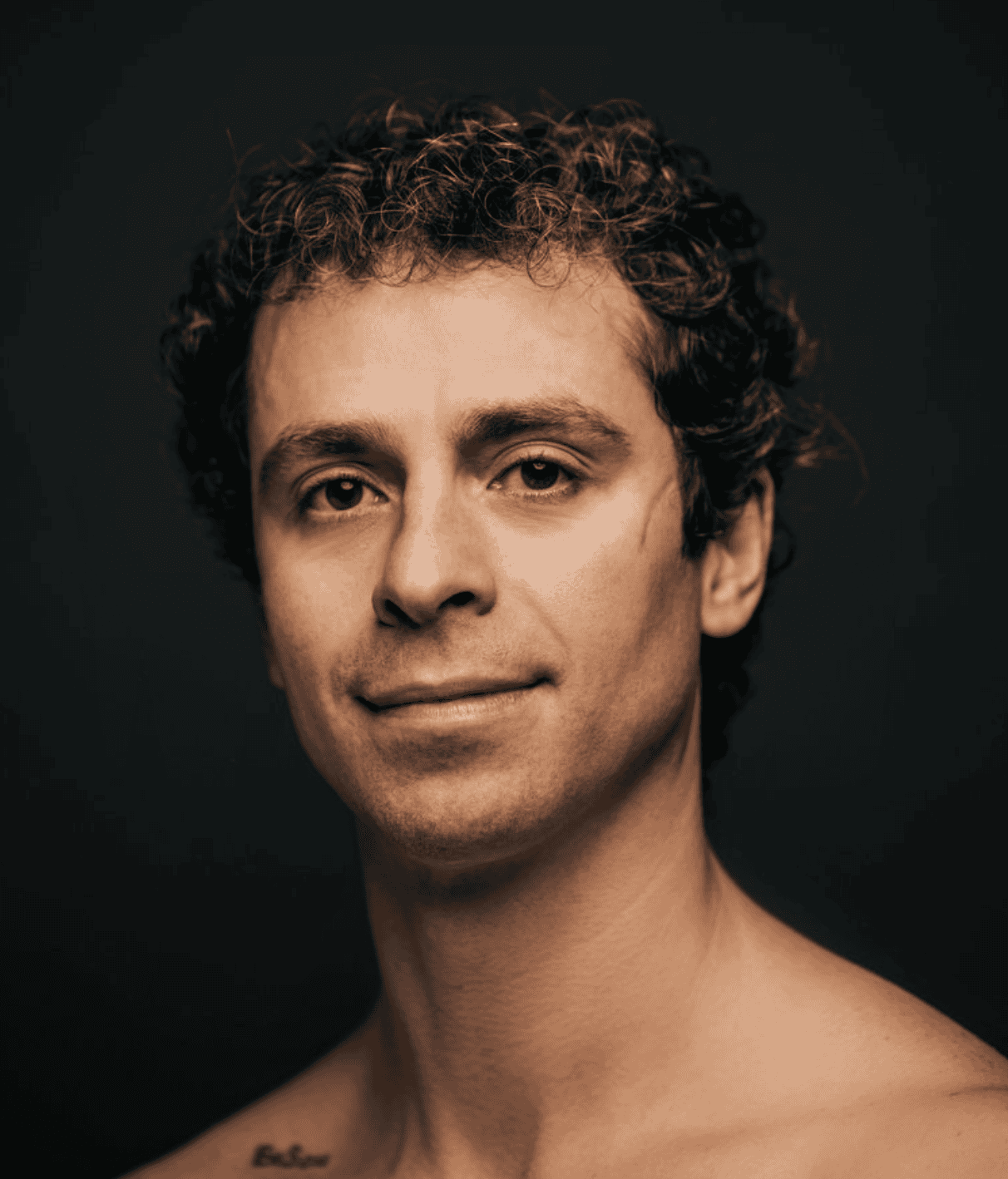 Headshot Vitor Luiz by Sam 2022 Vitor Luiz
