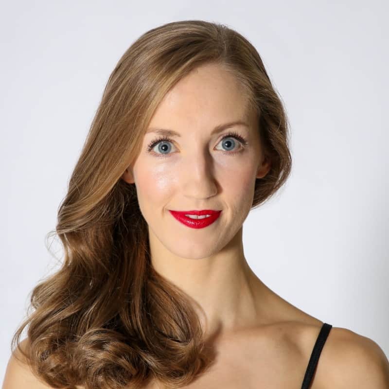 Sarah Joan Smith 800 x 800 Sara Joan Smith